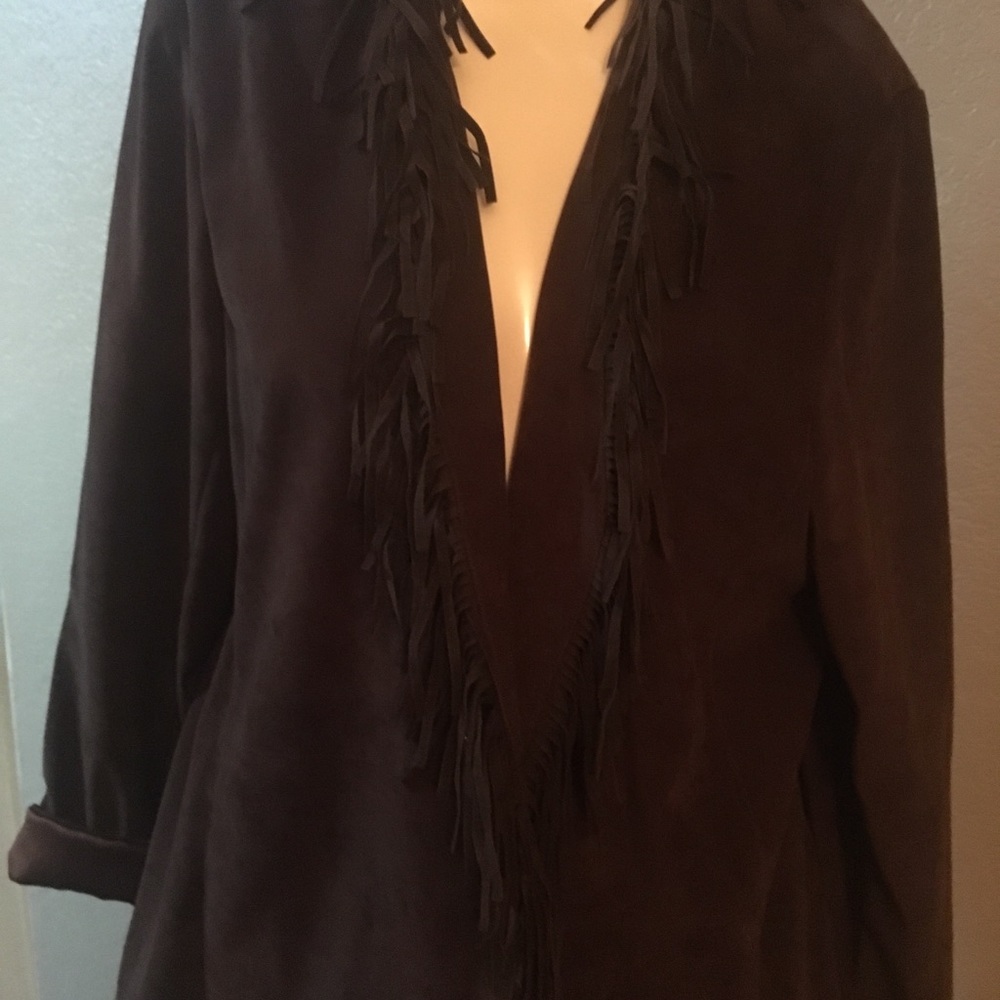Suit - Picture 2 of 8